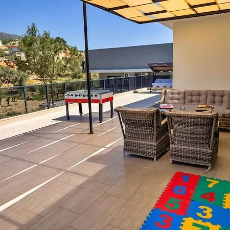 וילה Kalkanda Merkeze Yakin Ayaz