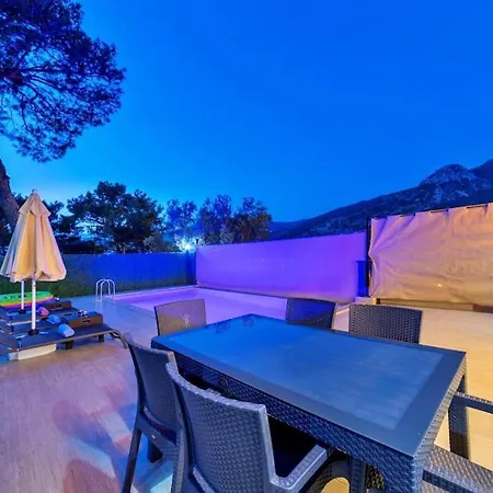 וילה Kalkanda Merkeze Yakin Ayaz *