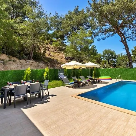 וילה Kalkanda Merkeze Yakin Ayaz