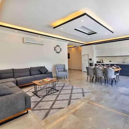 Kalkanda Merkeze Yakin Ayaz Villa