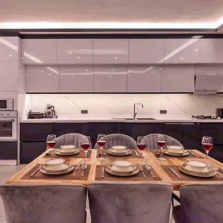 Kalkanda Merkeze Yakin Ayaz Villa *