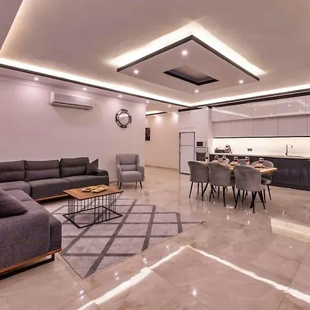 Kalkanda Merkeze Yakin Ayaz Villa