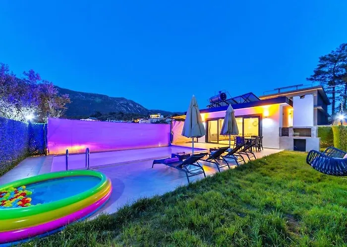 Kalkanda Merkeze Yakin Ayaz Каш