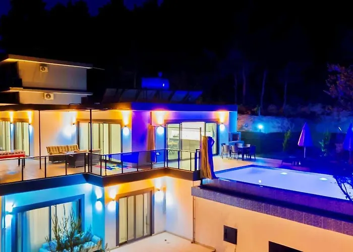 Вілла Kalkanda Merkeze Yakin Ayaz