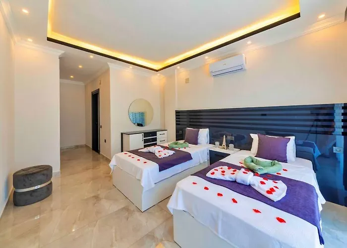 Kalkanda Merkeze Yakin Ayaz Вілла