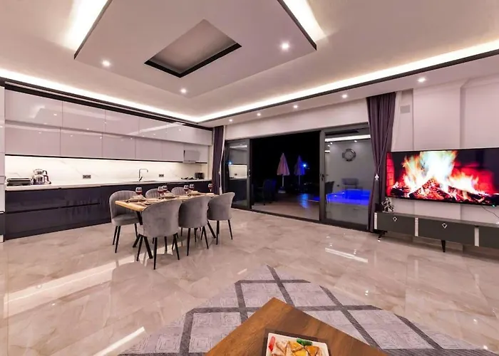 Вілла Kalkanda Merkeze Yakin Ayaz Каш